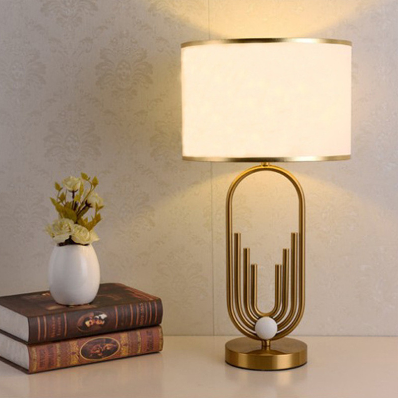 Modern creative table lamp for bed
