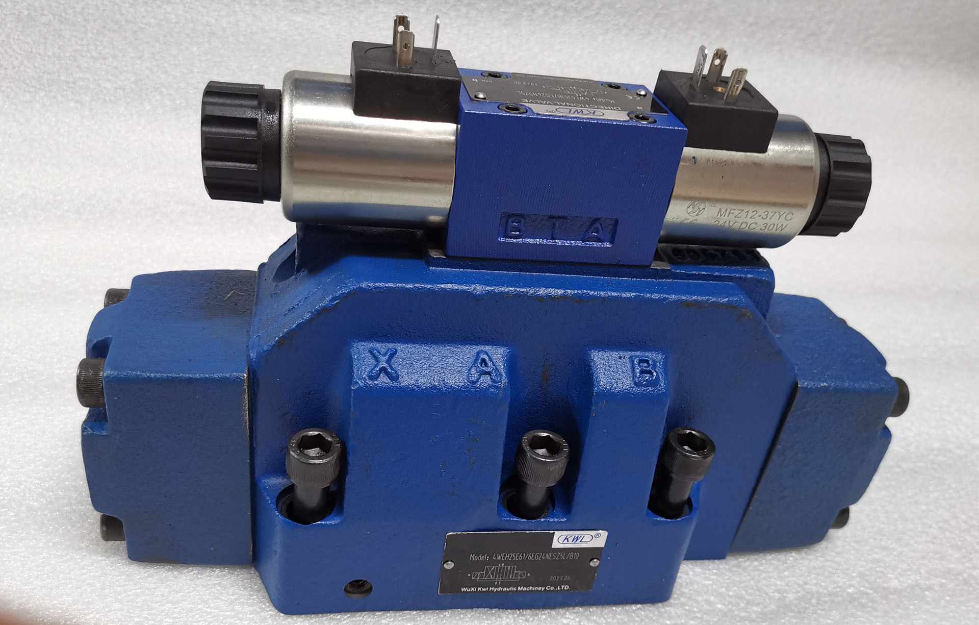 4WEH10Q20B/OFEG24NZ5L,电液换向阀