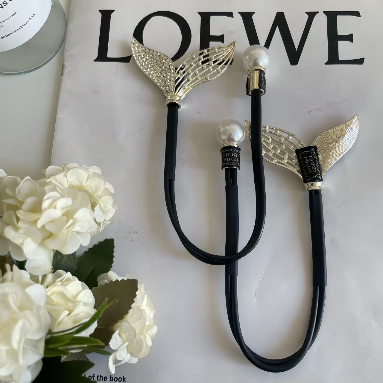 Clip giratorio de cola de pez perla, cabeza de bola perezosa, dispositivo para el cabello, pinza para el cabello, cabeza femenina, placa de sensación avanzada, accesorios para el cabello