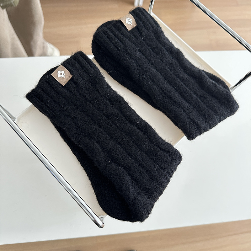 Unisex Gender Unisex Casual Solid Color Polyacrylonitrile Fiber Crew Socks A Pair