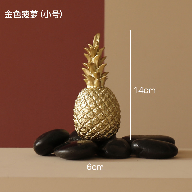 北欧の軽い豪華な金色の樹脂の工芸品は客間のレストランの格子の棚の玄関の酒の棚のテレビのキャビネットの装飾品を並べます。|undefined