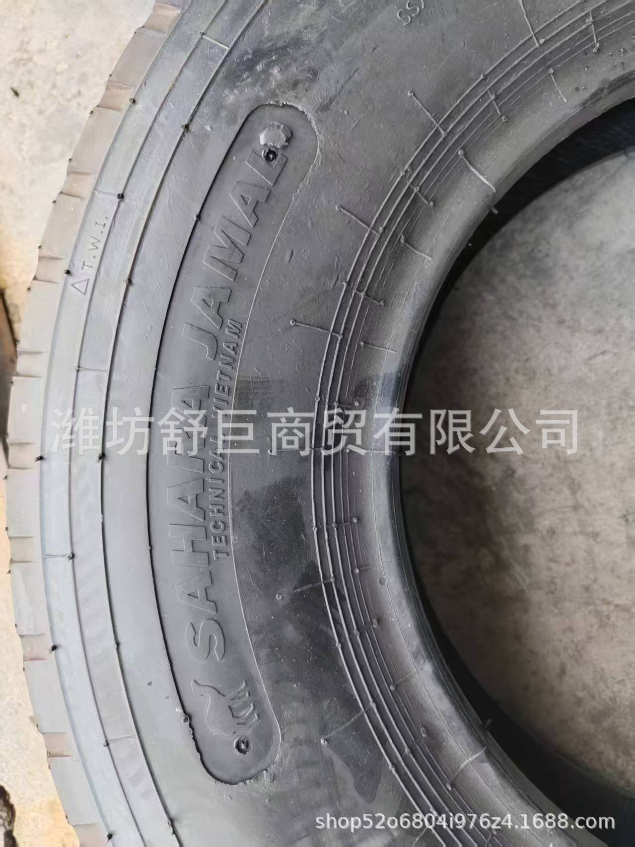 Manufacturer wholesale 9.00-16 9.00-17 desert pattern light truck off-road tires, available for export