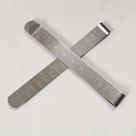 厂家3英寸金属测量尺 缝纫夹裁布夹卷边夹 绗缝夹缝纫固定标记尺