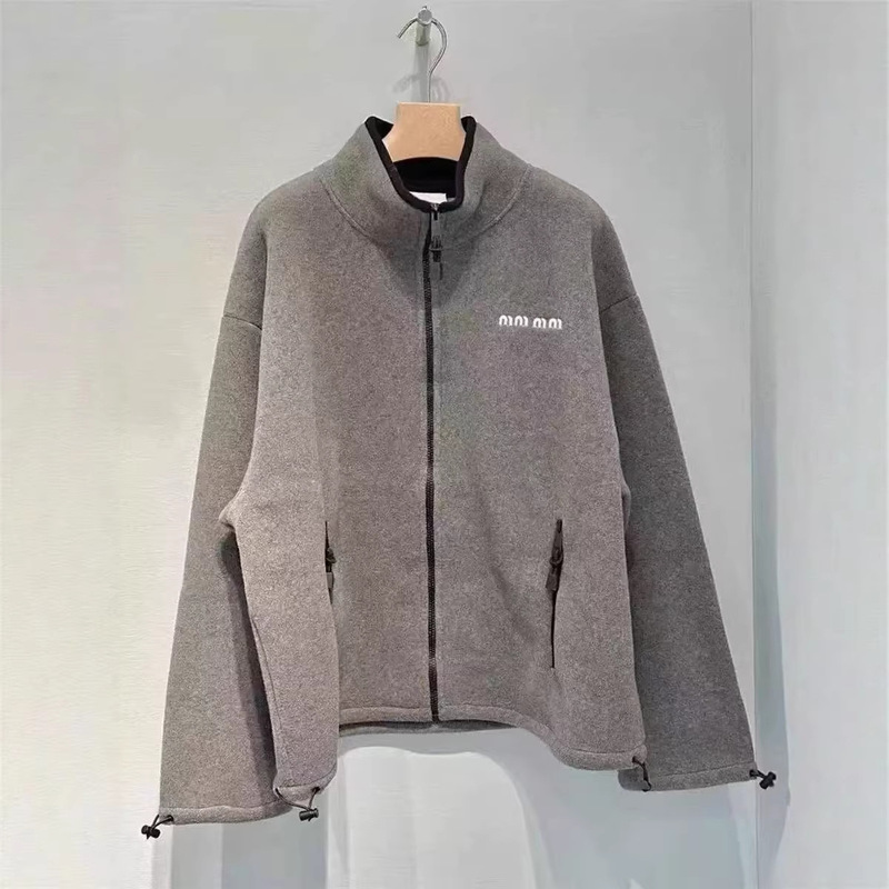 2024 Autumn and Winter New Fashion Simple Letter Embroidered Logo Gray Fleece Loose Jacket Couple's Trendy Coat 2024 Autumn and Winter New Fashion Simple Letter Embroidered Logo Gray Fleece Loose Jacket Couple's Trendy Coat