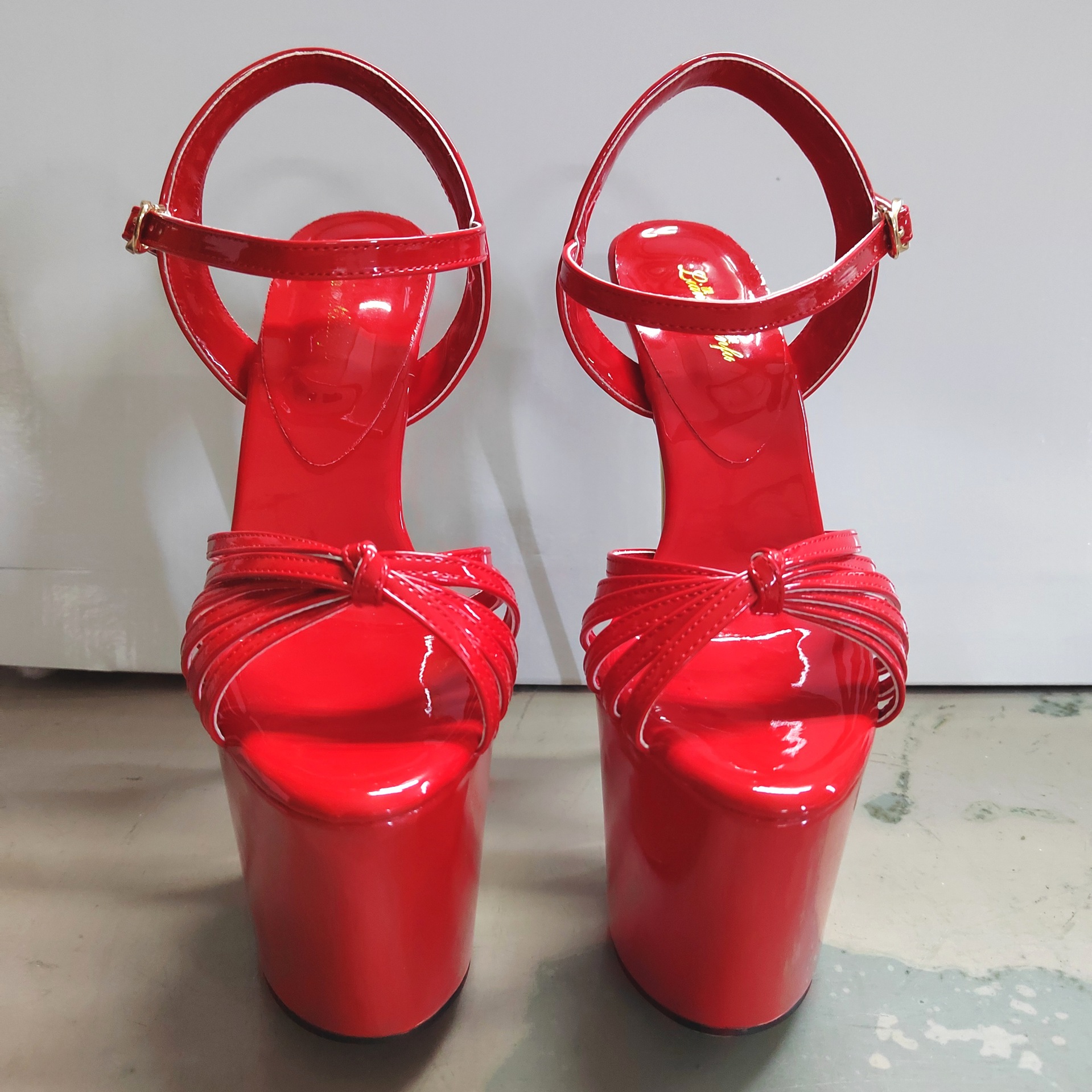 Dép sandal cao gót nữ quai mảnh gót thép 19cm cỡ lớn — Đen (19cm) chi tiết 3