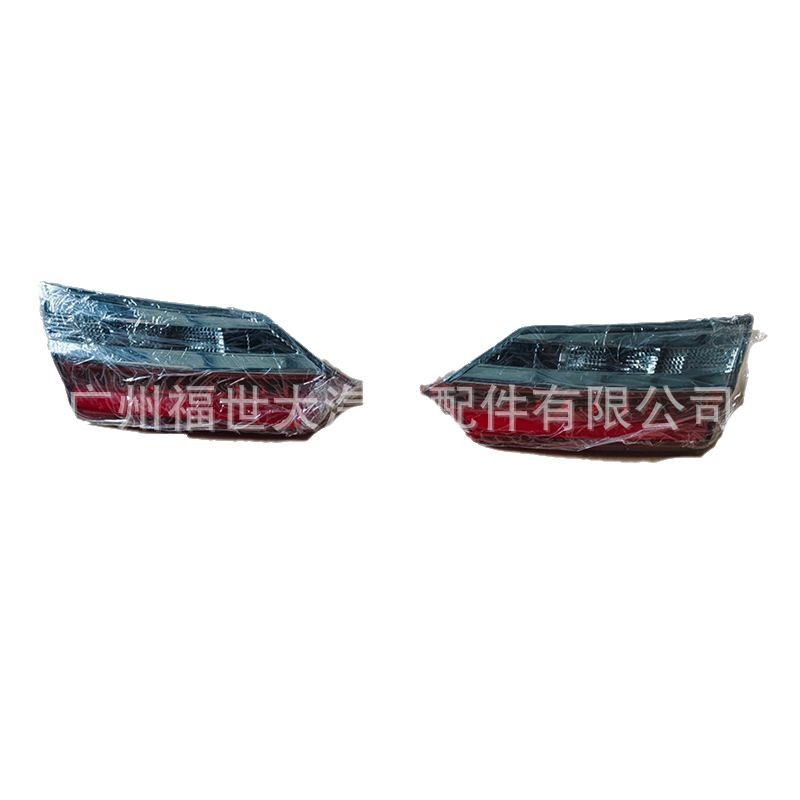 Aplicable para 2017 Toyota Corolla tres compartimentos luz trasera de alta calidad LED81580-02A90 81590-02A90 image 5