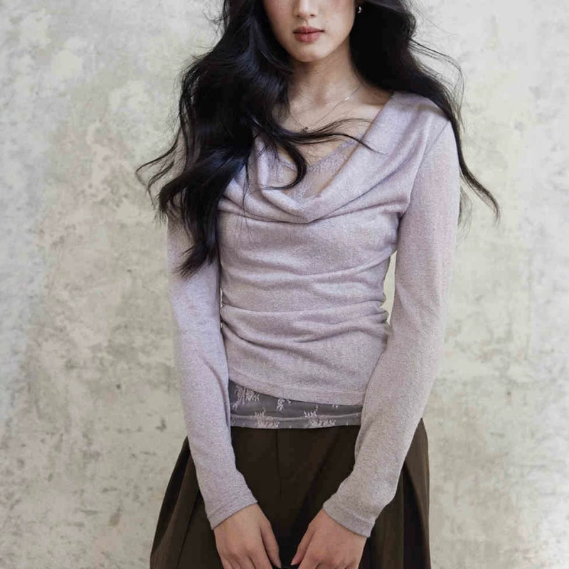"Quiet Veins" – Women's Autumn Layering Top with Lace Trim and Faux Two-Piece Design "Quiet Veins" – Women's Autumn Layering Top with Lace Trim and Faux Two-Piece Design