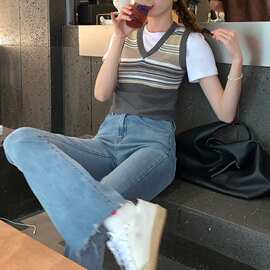Misn AB2023撞色针织衫背心女夏修身显瘦条纹v领美式马甲显瘦上衣
