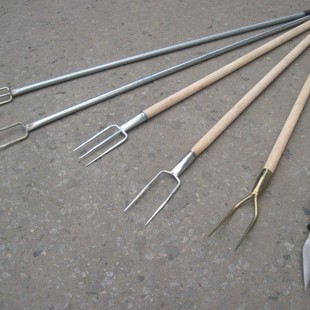 Two-Tooth Iron Fork, Fish Fork, Three-Tooth Fork, Agricultural Garden Fork, Gardening Tool, Steel Fork, Hay Fork, Defense Tool, Martial Arts
