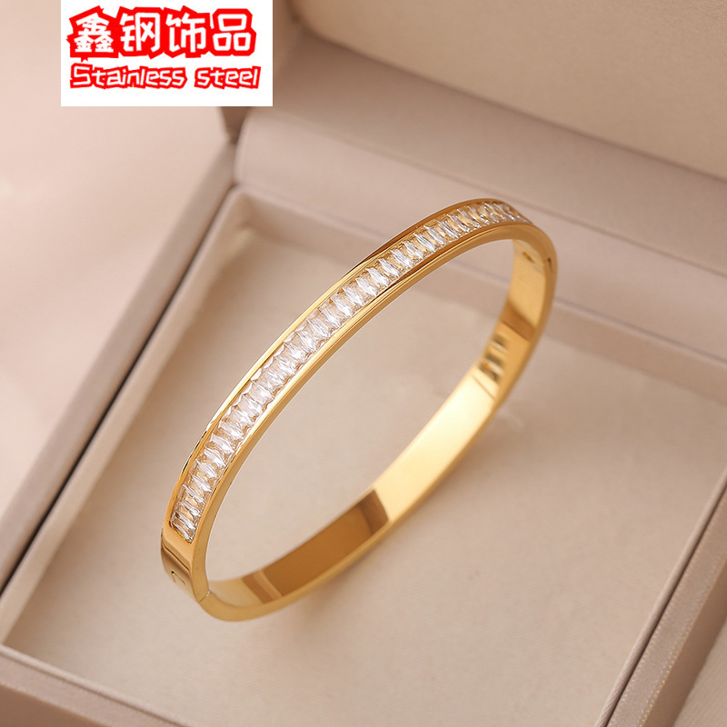 fashionable women's bracelet with zircon stainless steel