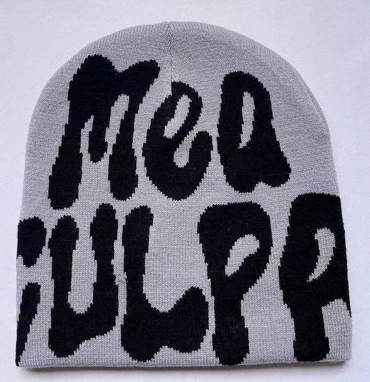 knitted Beanie Hat перевод не нужен?