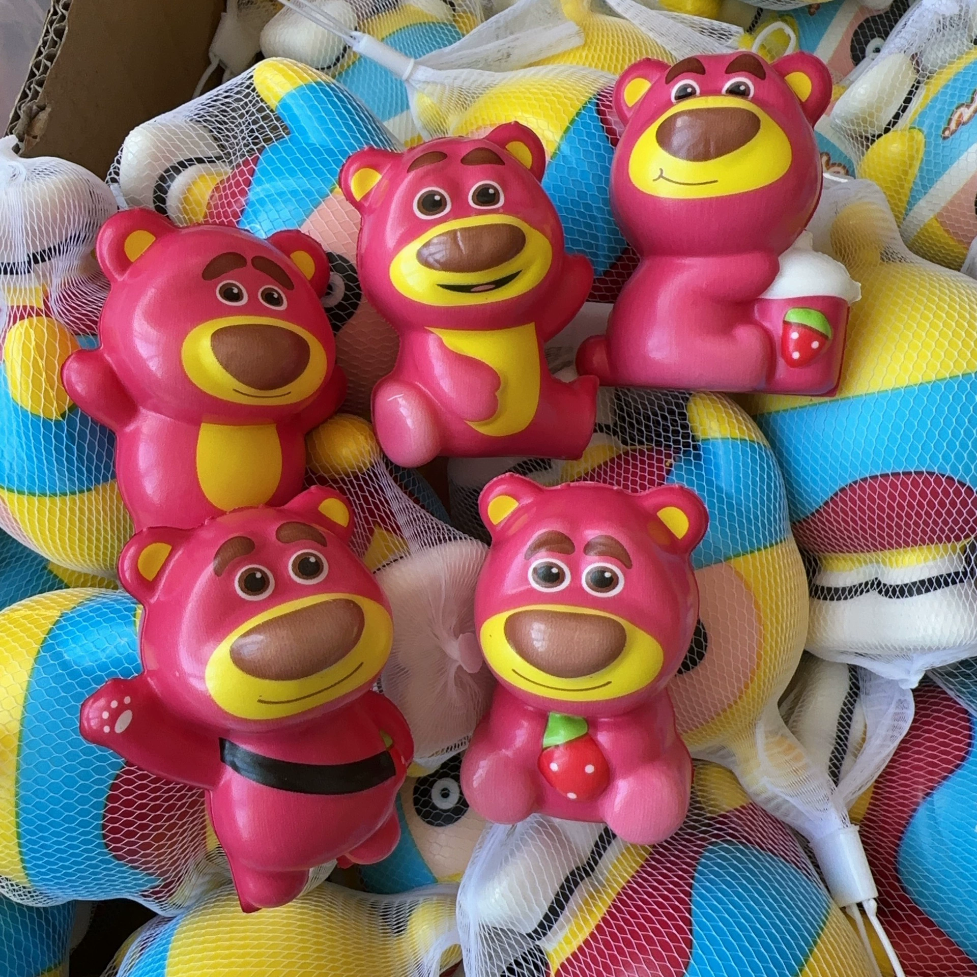 Подлинная декомпрессионная игрушка креативная клубника