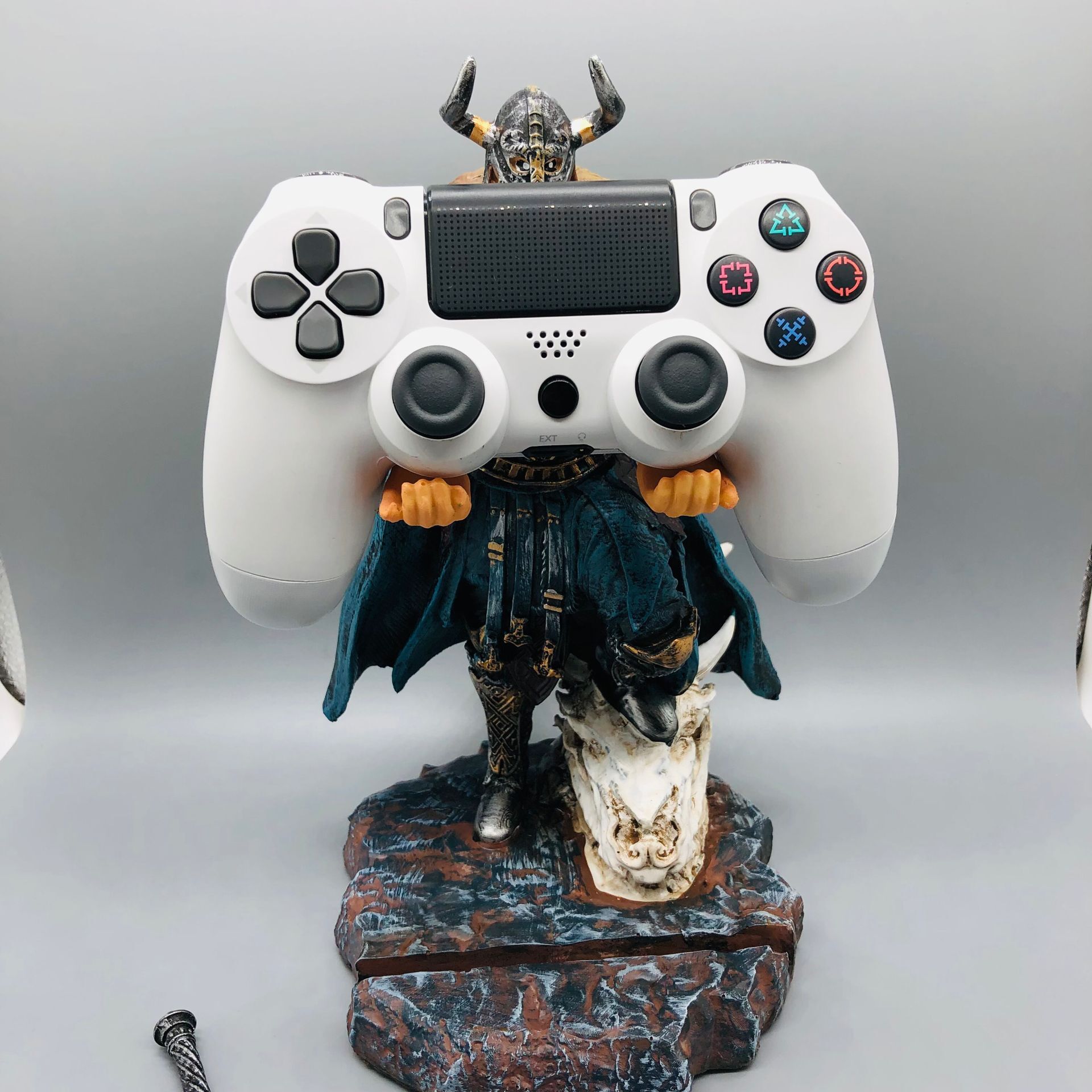 Vikings Cuerno de búfalo casco bolígrafo soporte para teléfonos móviles bolígrafo enchufe creativo bolígrafo soporte para bolígrafo PEN HOLDER adornos