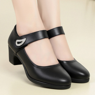 Wholesale Spring and Autumn new mom shoes mid-chunky heel women's single-layer shoes soft bottom women's shoes middle-aged work shoes women's buckle