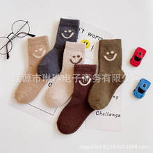 爱嘀嗒儿童袜子厂家批发现货冬季保暖加厚珊瑚绒卡通笑脸中高筒袜