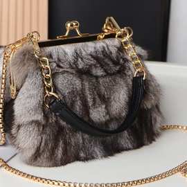 毛绒包女2025新款冬季狐狸毛链条云朵小包包百搭高级感单肩斜挎包