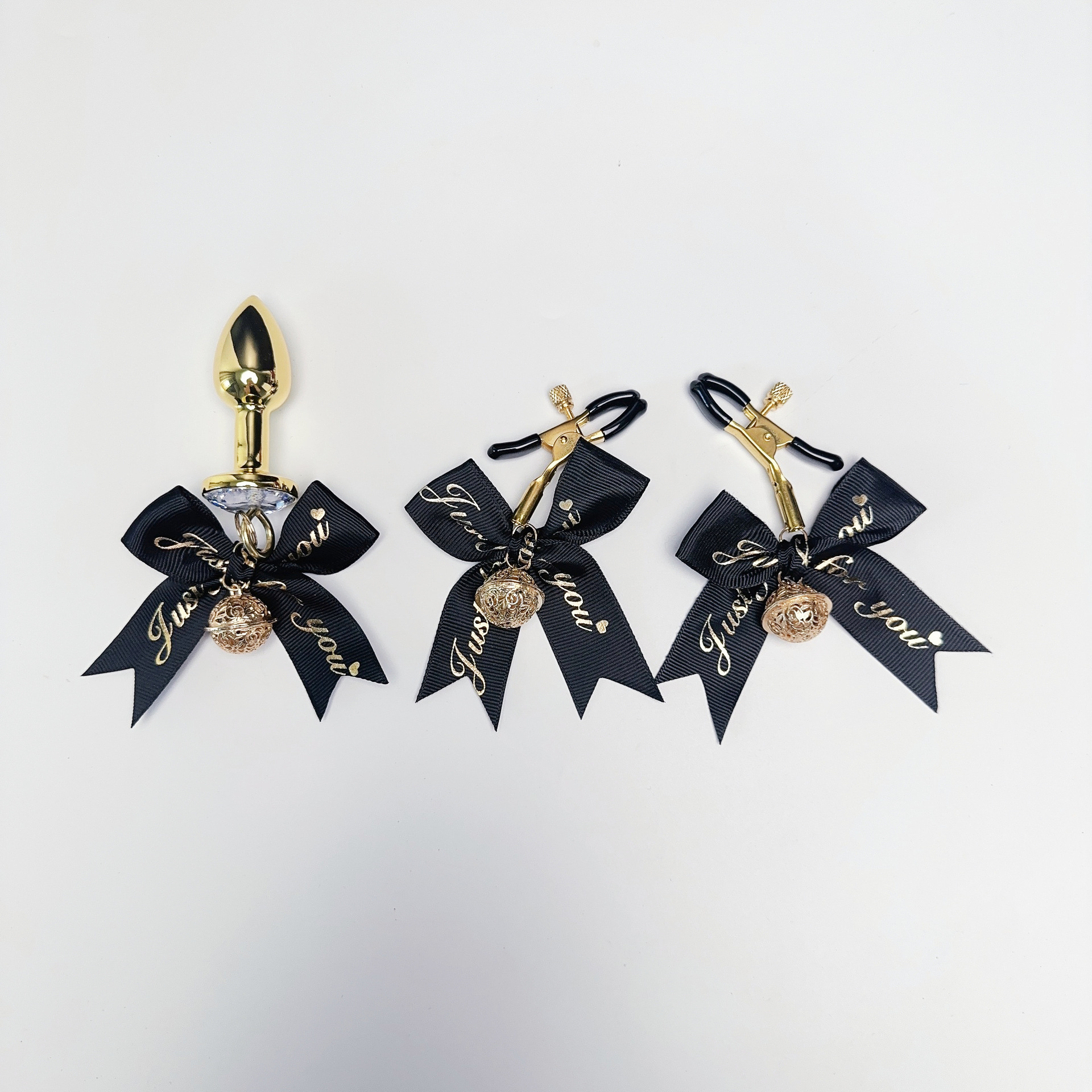 情趣用品鈴鐺蝴蝶結乳夾肛塞調教刺激奶頭懲罰咪咪夾菊花塞