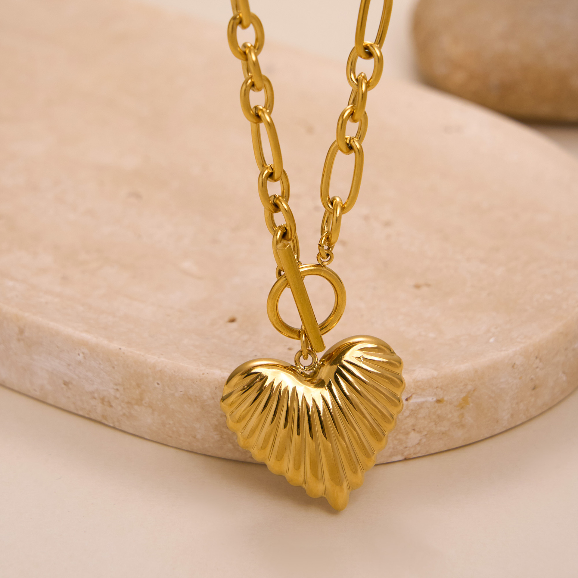 Heart Shape Pattern Women's Gender Wholesale Jewelry Elegant Lady Streetwear Heart Shape Titanium Steel 18K Gold Plated Plating Pendant Necklace