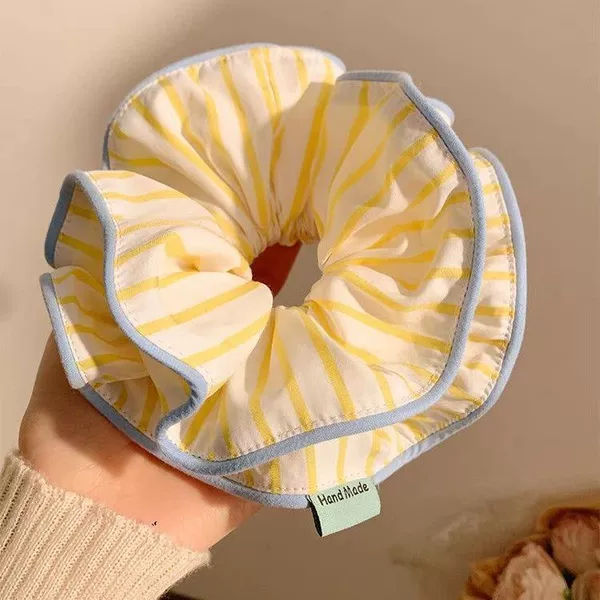 1# yellow striped hair tie about 18cm