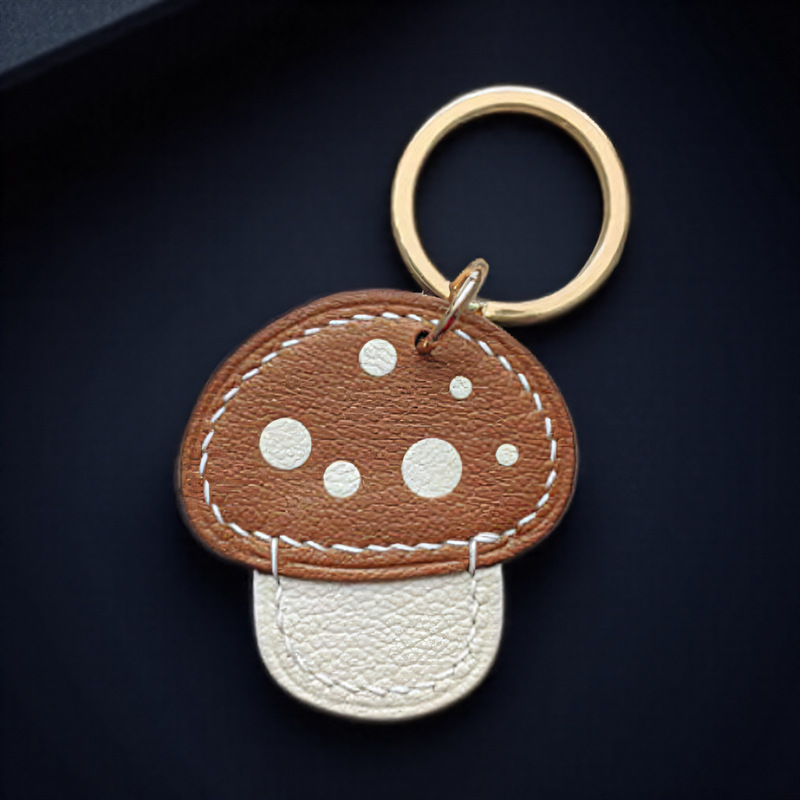 12g Weight Slip-on Clasp Closure Type Keychain Classification 1 Piece Quantity Daily Occasion Pu Leather, Metal Material Mushroom Pattern Unisex Gender Cute Style Cute Mushroom Pu Leather Metal Unisex Slip-on Keychain 3
