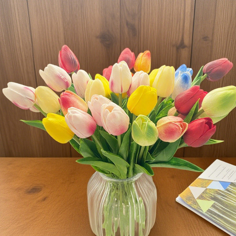 Pu hidratante tulipán flor artificial flor falsa fiesta de boda decoración del hogar flor comercio exterior transfronterizo fábrica de flores al por mayor