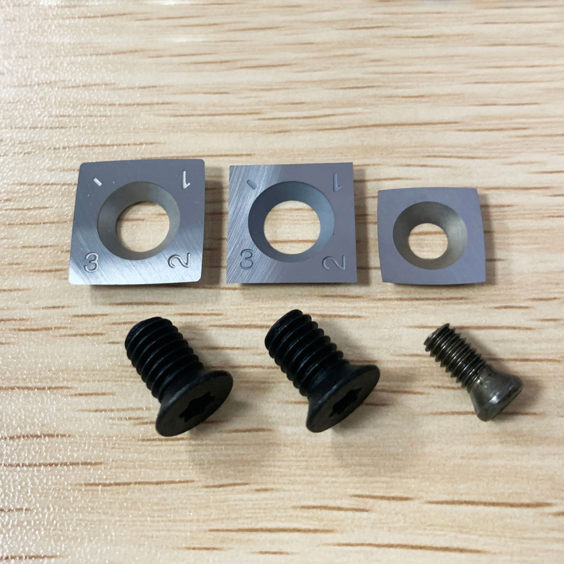 [Suministro exclusivo transfronterizo] de aleación dura de mano abandonada Torno de carpintería Torneado de madera girando hoja de giro