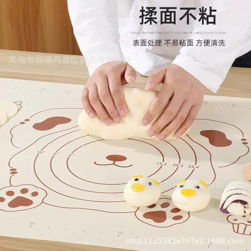 硅胶揉面垫和面垫卡通可爱萌熊防滑擀面垫食品级面板大号烘焙案板