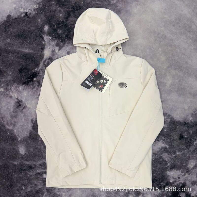 Lightweight Jacket, Portable Storage, Windproof, Water-Repellent, Breathable and Refreshing, Spring & Fall Outdoor Hiking, Mountaineering and Cycling