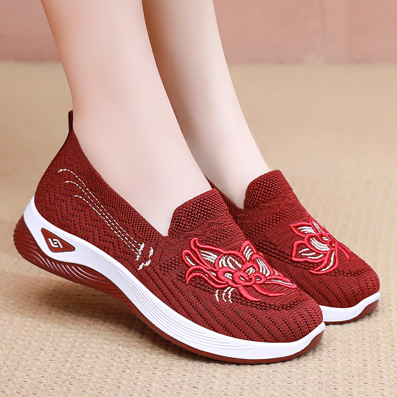 Zapatos mujer verano nuevo estilo zapatos de madre transpirables viejos zapatos de tela de Beijing zapatos de malla de un pie suela suave zapatos casuales cómodos