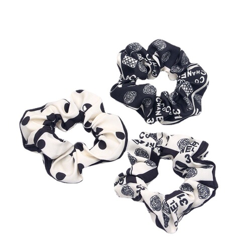 Korean version of Internet celebrity hair accessories, elegant small fragrant large intestine hair tie, simple retro black and white satin headband B362