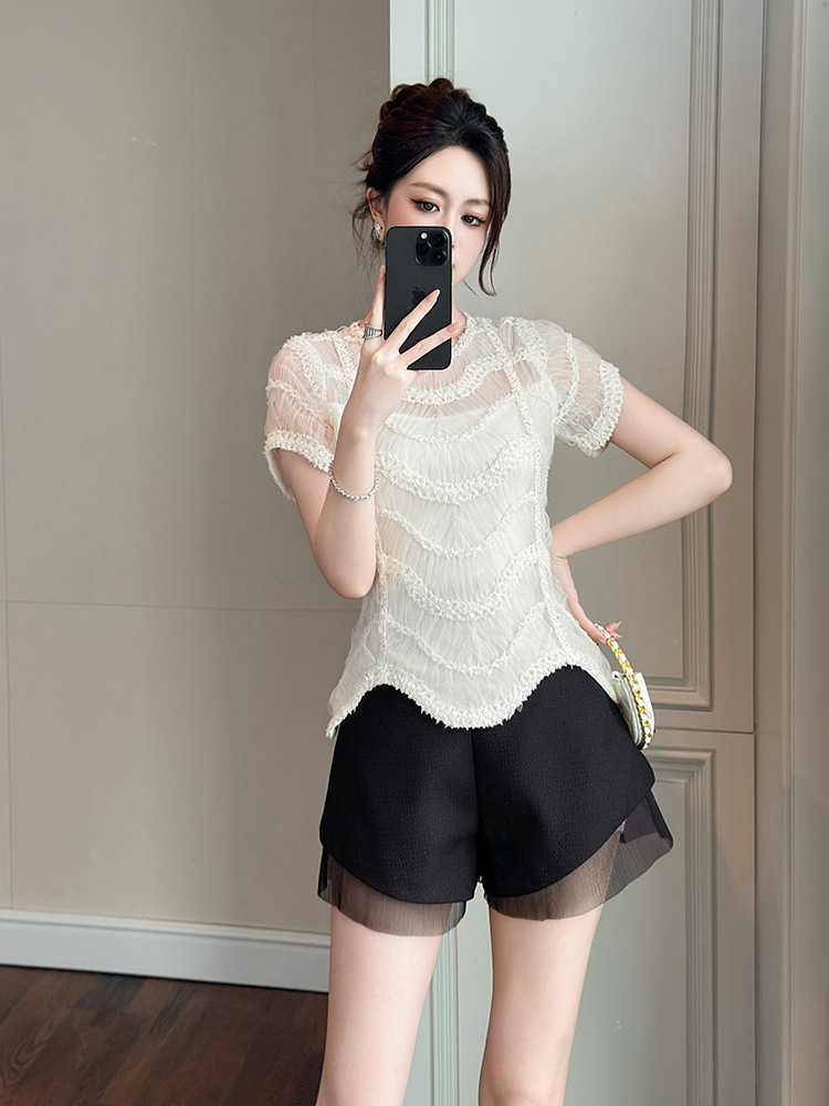 Áo nữ thiết kế kiểu Pháp, lưới móc len ôm dáng, thon gọn — Màu trắng sữa