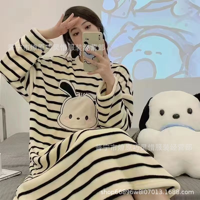 Pijamas de mujeres otoño invierno de franela lindo dibujo animado 2024 nuevo coral de lana gruesa falda cálida ropa para el hogar