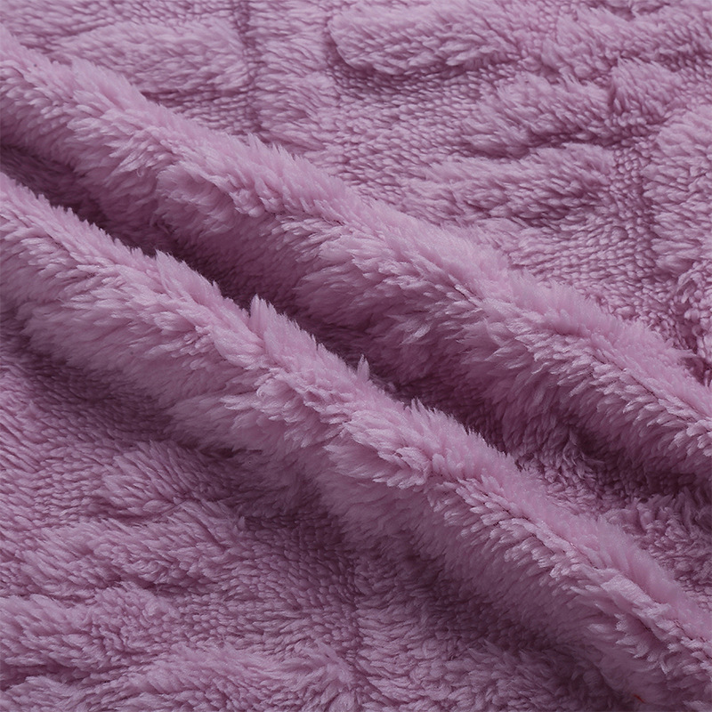 Wholesale of double-sided jacquard diamond-shaped velvet fabric, warp knitted polyester velvet fabric, double-sided comfort-cotton velvet home clothing and blanket fabric detail image 8