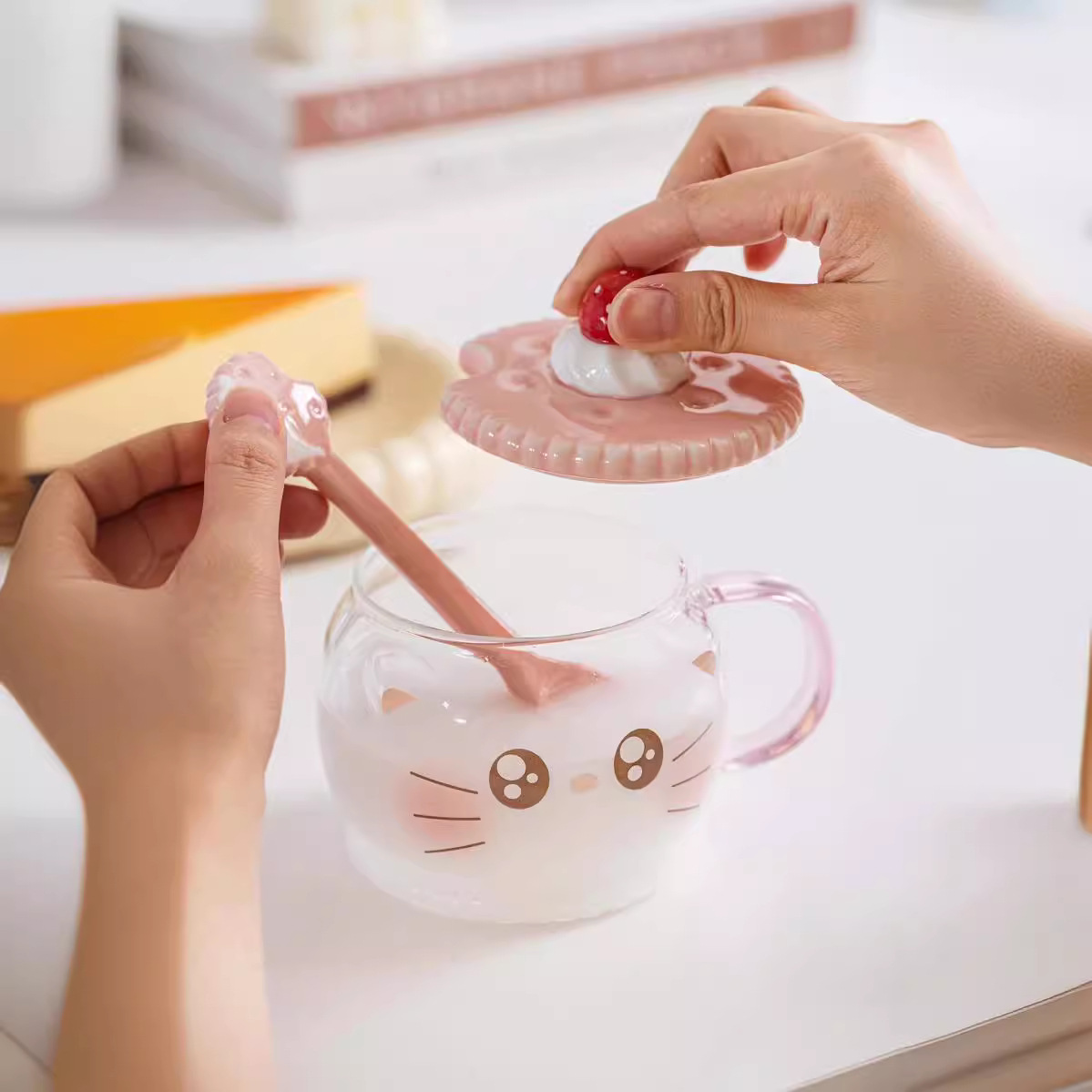 Galletas personales creativas caricaturas cariñosas cerdo gatito taza de marca acompañante regalo de alto valor facial taza de agua taza de red