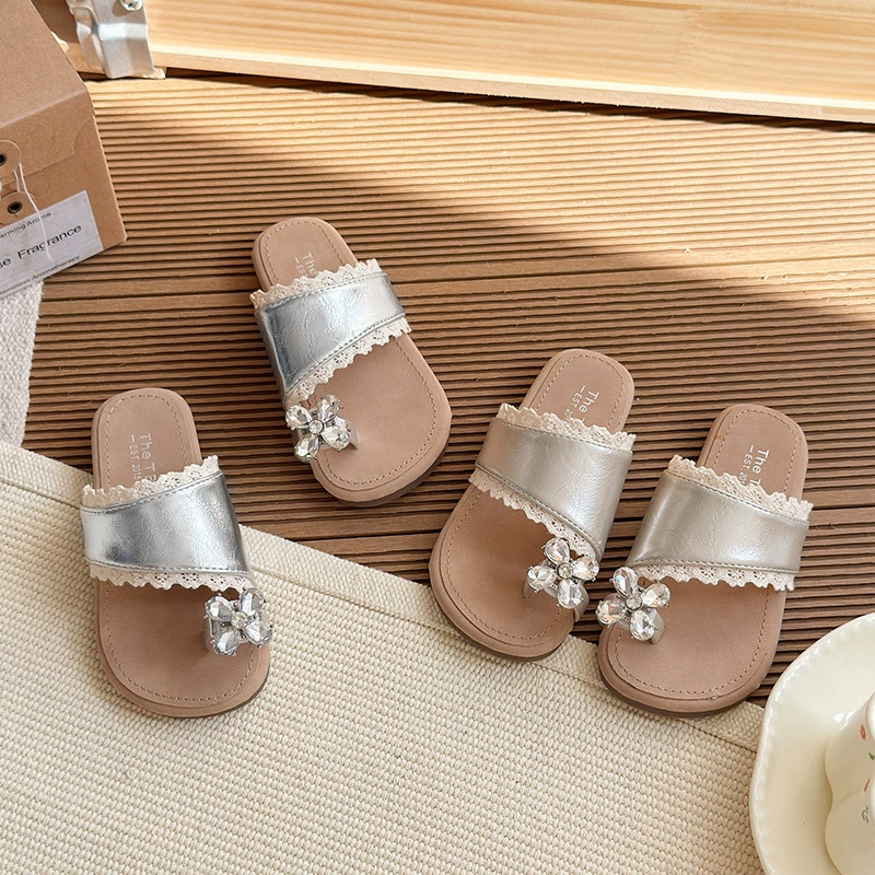 Женские тапочки для ношения на улице, новинка 2025 года, супер популярные французские сандалии на плоской подошве без шнуровки со стразами в сказочном стиле Boken на толстой подошве