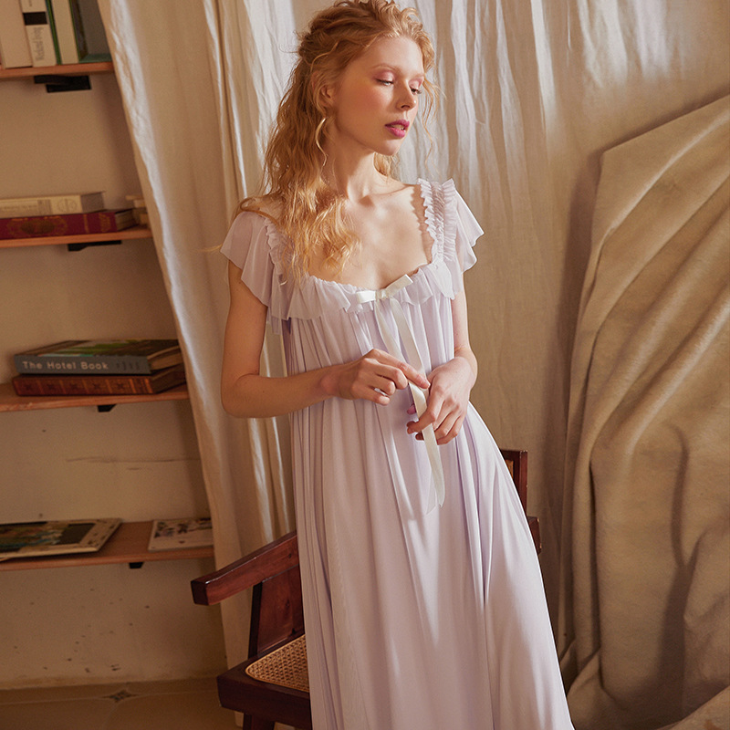 Palacio de verano estilo nuevo delgado sin mangas modal dulce encaje princesa camisón retro estilo de hadas vestido de casa