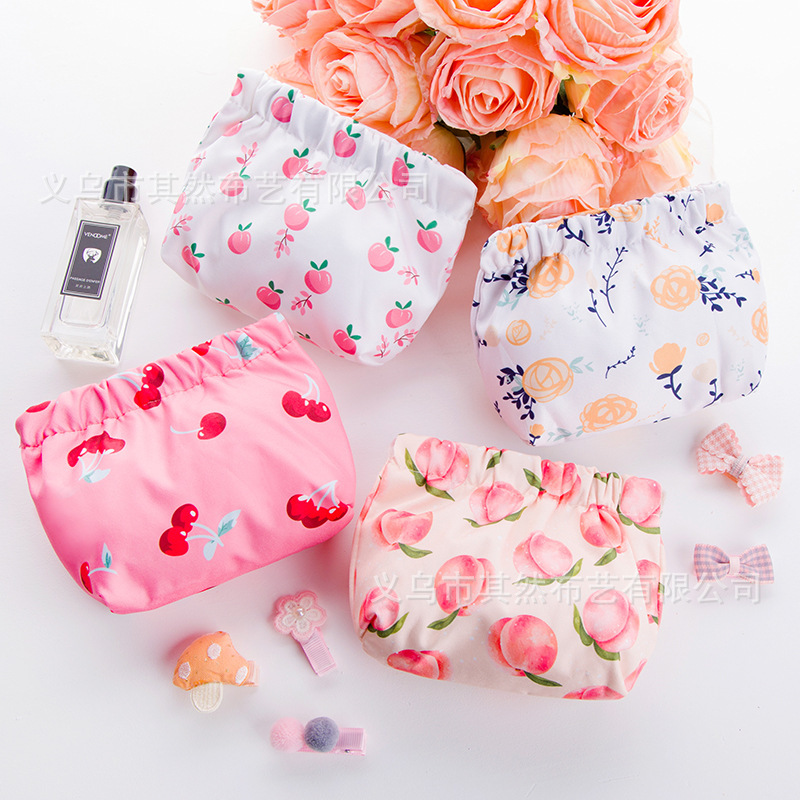 Manufacturer Wholesale Lipstick Storage Bag with Automatic Closure, Makeup Bag, Key Coin Purse, Floral Small Fragrance Style