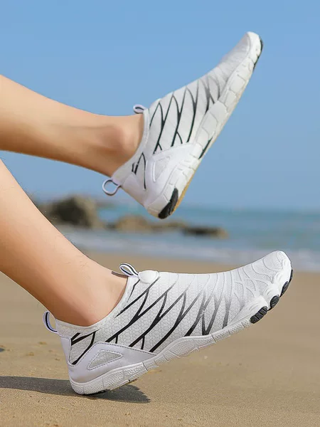 Cross-Border River Tracing Shoes, Beach Swimming, Wading, Quick-Drying Five-Finger Shoes, Yoga Fitness, Snorkeling and Fishing Shoes for Men and Women, Lightweight