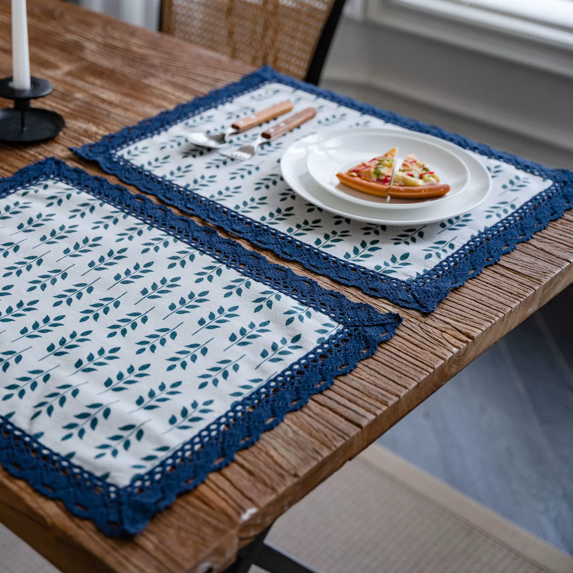 Placemat single-layer decorative lace, round and rectangular, 30/38 cm options, geometric prints