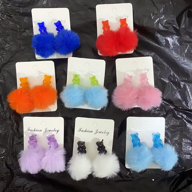 18g Weight Earrings Classification 1 Pair Quantity Daily Occasion Resin Material Bear Pattern Women'S Gender Epoxy Design Fashion Style Fashion Bear Resin Epoxy Women's Earrings 1 Pair 2