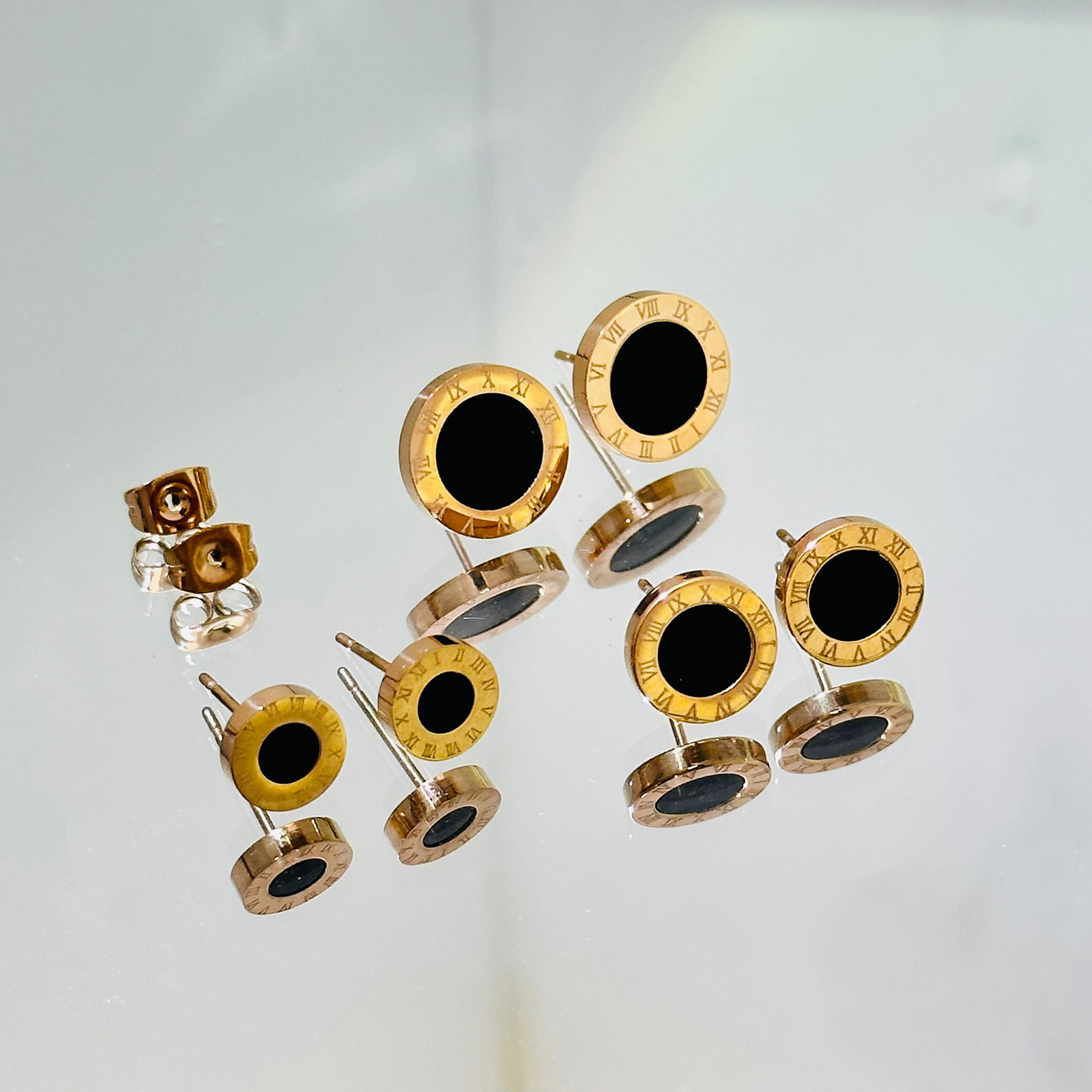 钛钢耳钉罗马数字韩版气质简约饰品可爱女生耳环时尚秋冬耳饰批发