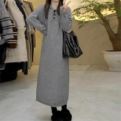 秋冬の新型のカジュアルな帽子のニットのワンピースの女性の韓国版はゆったりしています。