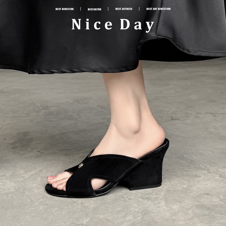 Sandal nữ da cừu hở mũi quai chéo gót xuồng 5 cm — màu nâu, Trang chủ, màu đen chi tiết 56