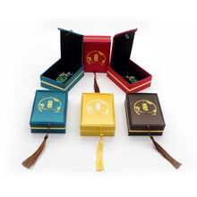 批发锦布流苏首饰盒翻盖吊坠挂件礼盒项链耳环饰品盒包装盒定logo