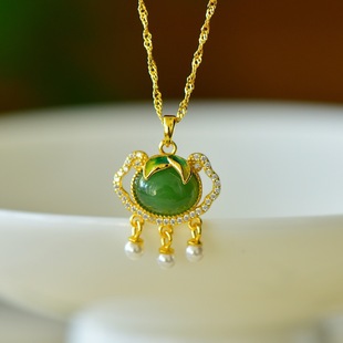 Fubei Diamond Jewelry 925 Silver Inlaid with Hetian Jasper Egg Surface Ruyi Lock with Pearl Enamel Pendant Bare Stone 8*10mm