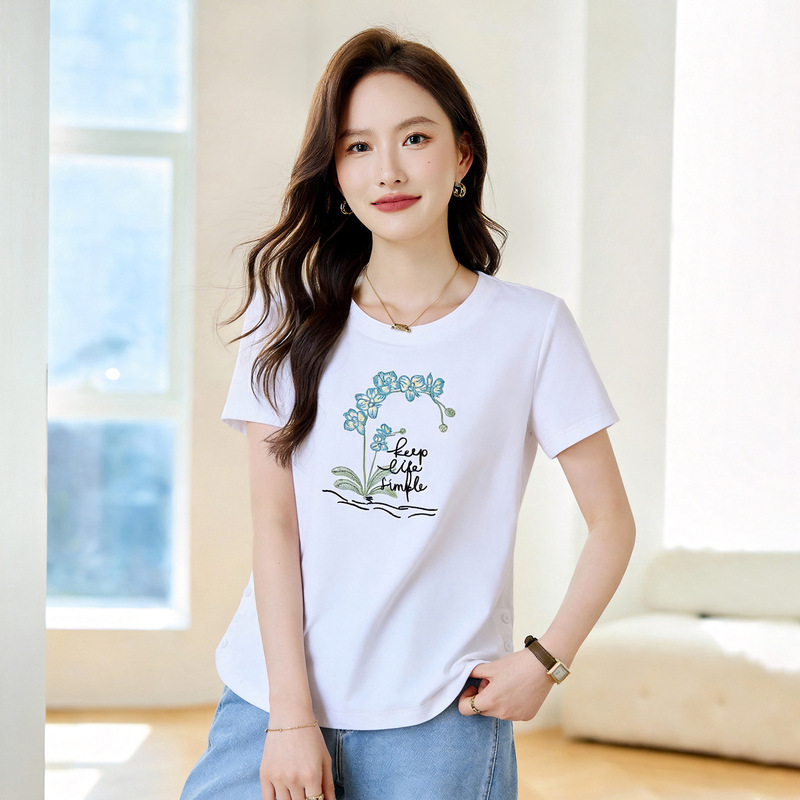 Boutique Women's Short-Sleeve T-Shirt 2026 Summer Cotton Korean Style Petite Versatile Casual Slim-Fit Top for Women