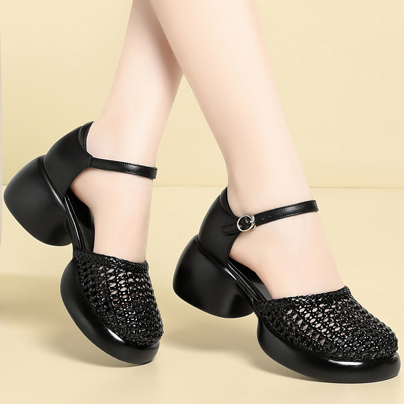 Dép sandal nữ đế xuồng cao gót mũi kín phong cách La Mã — đen