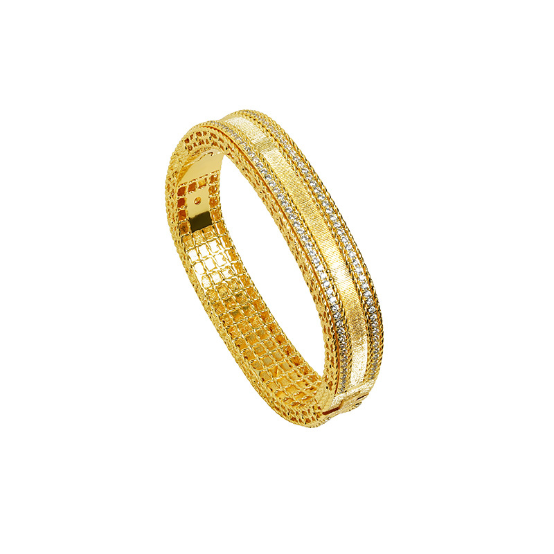 Nueva pulsera de oro de arena vietnamita, estilo de lujo ligero, pulsera cuadrada de diamantes con bordes de cuentas cepilladas, joyería de mano de alta gama de nicho femenino