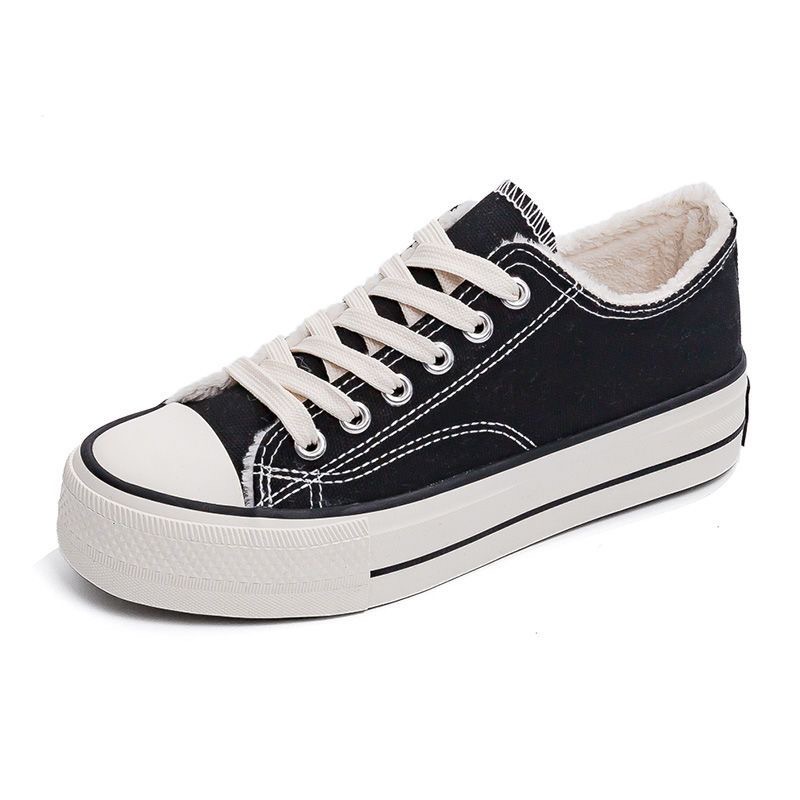 Zapatos de mujer otoño y invierno de alta parte baja con una base gruesa más zapatos de lona de terciopelo para mujeres 2025 nuevos zapatos de tablero de estudiantes zapatos de algodón de invierno para mujeres