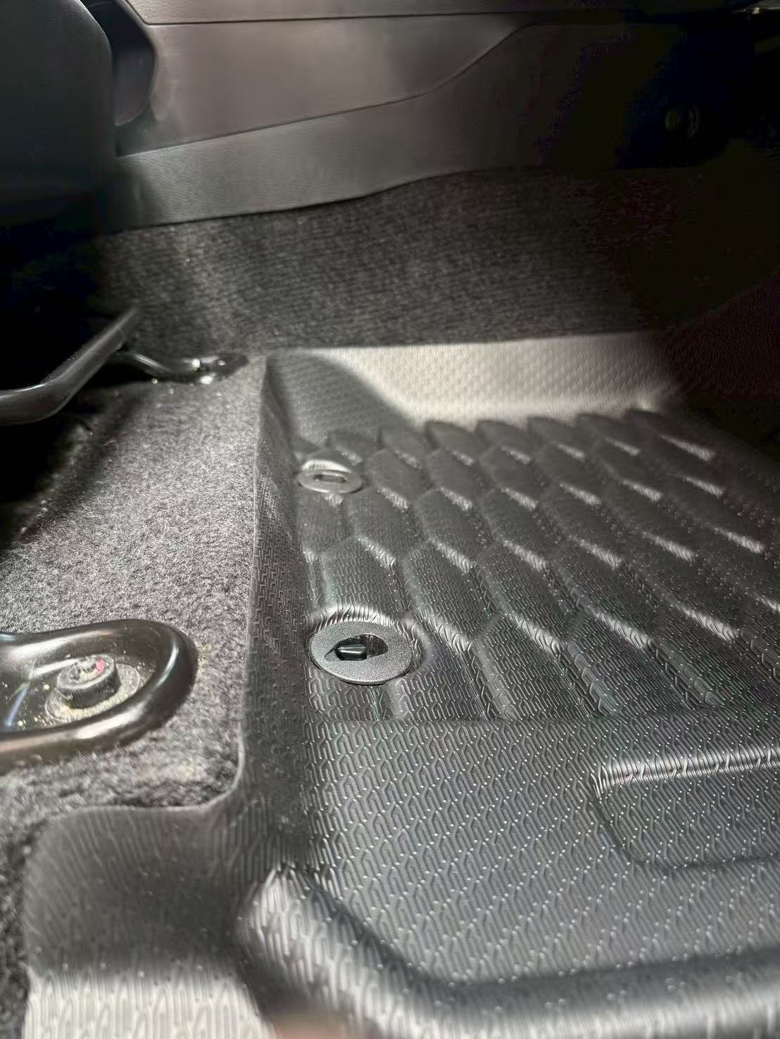 D-MAX Floor Mats 2020-2024 TPE Car Mats Anti-Slip Waterproof Black